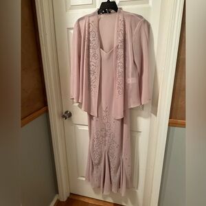 R&M Richards—-Sweetheart Neck Beaded 2-Piece Jacket Dress